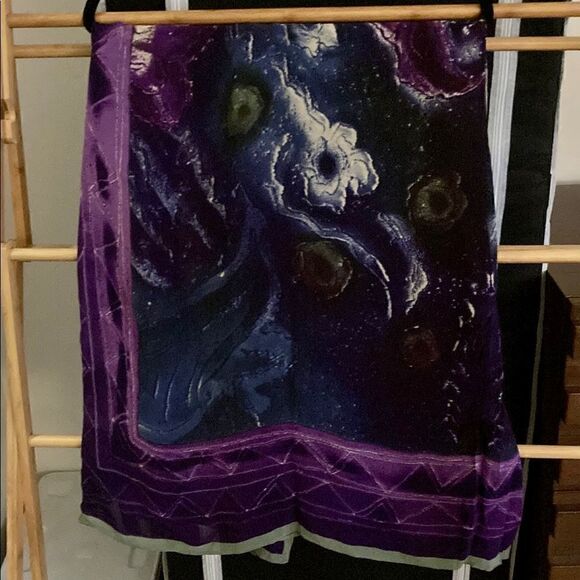 Silk Chiffon Oversized Shawl/Sarong. Multicolor Purple, Red, green & Blue print. - Picture 5 of 6